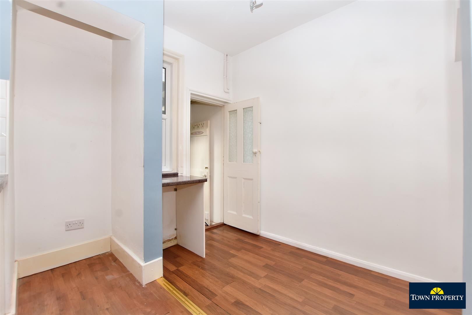 Property Details for Melbourne Road Eastbourne BN22 8BA Town